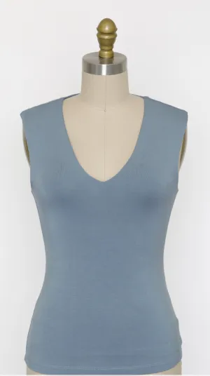 D2657 - Double Layer Sleeveless Shirt
