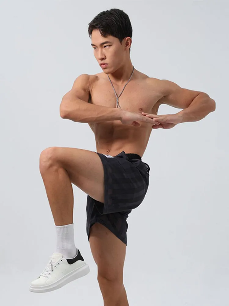 Men's Mesh-Lined Double-Layer Sports Fitness Breathable Sweat-Wicking Quick-Dry Shorts
