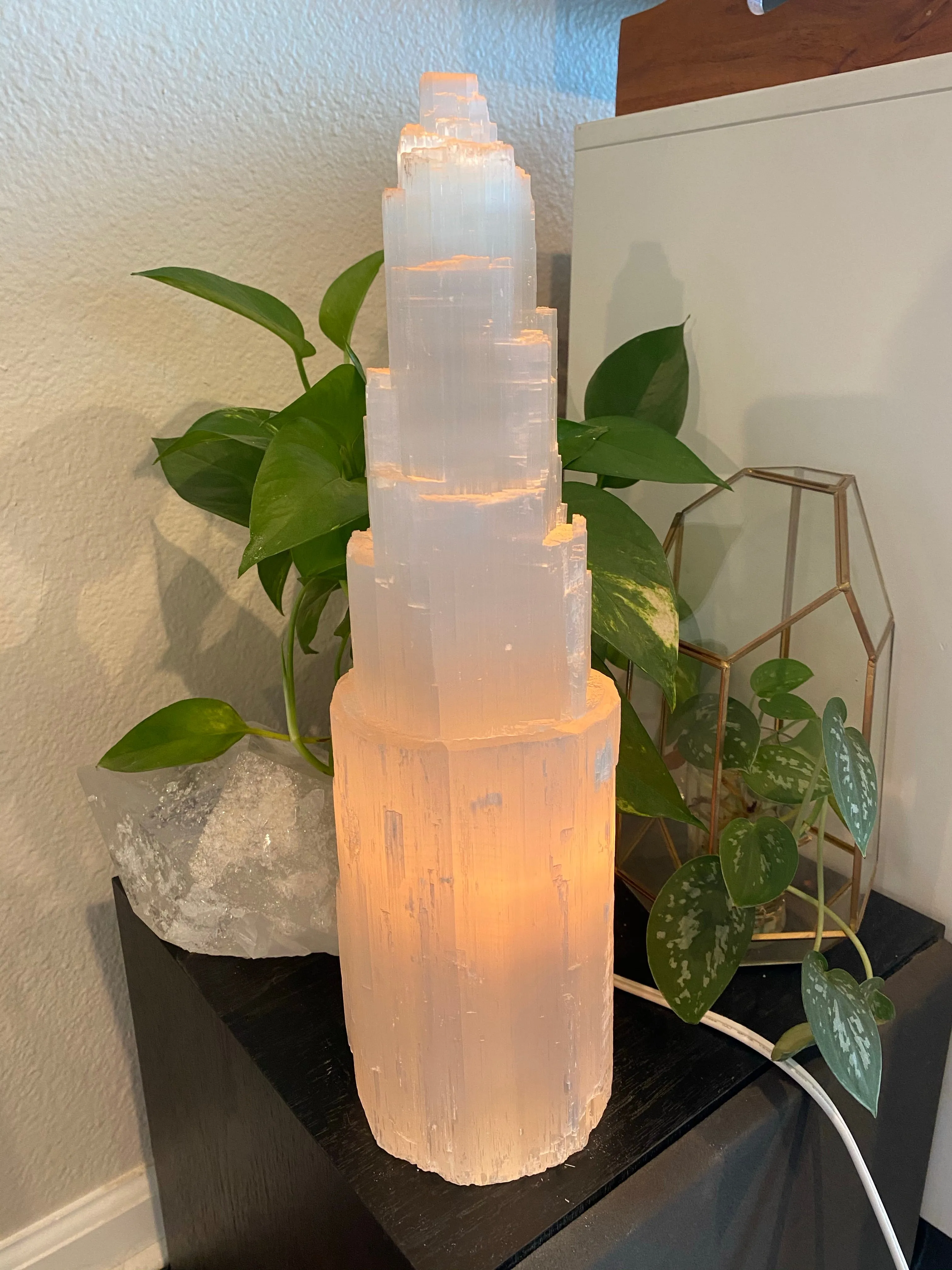 Selenite Tower Lamp no