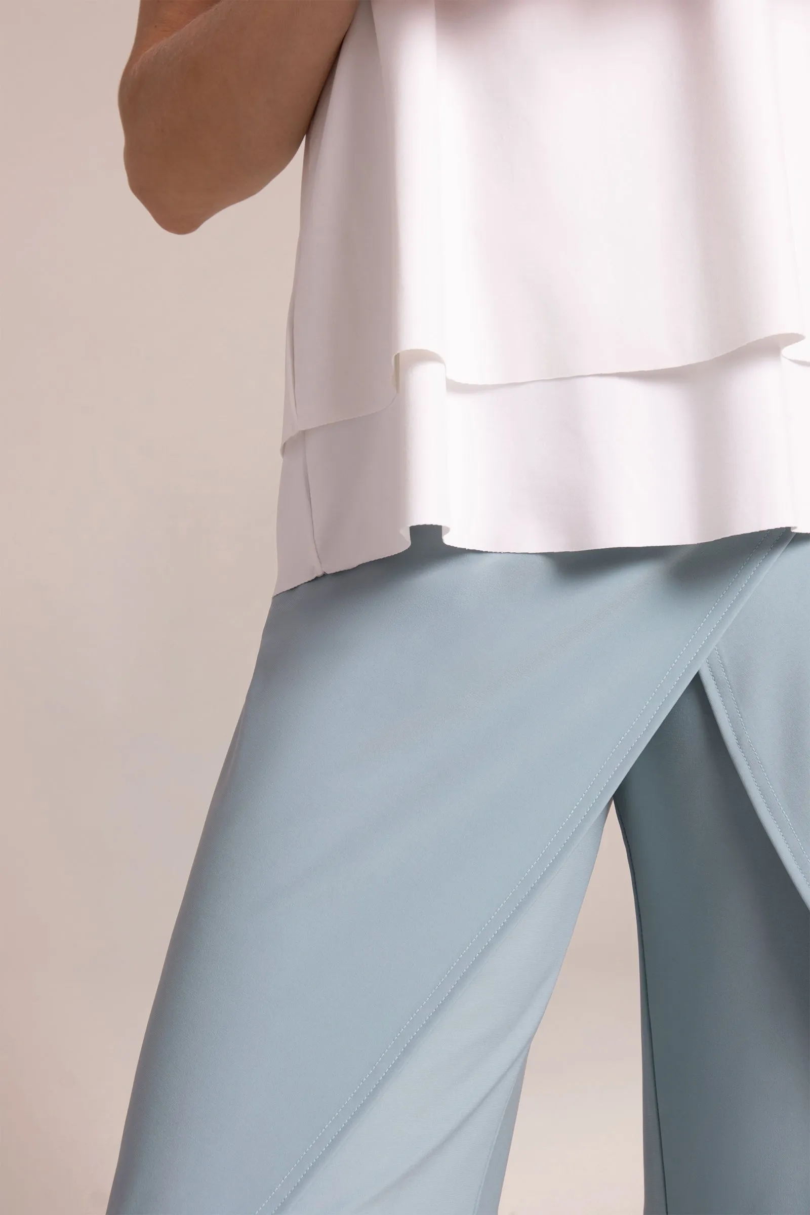 Sleeveless Double Layer Shell | White
