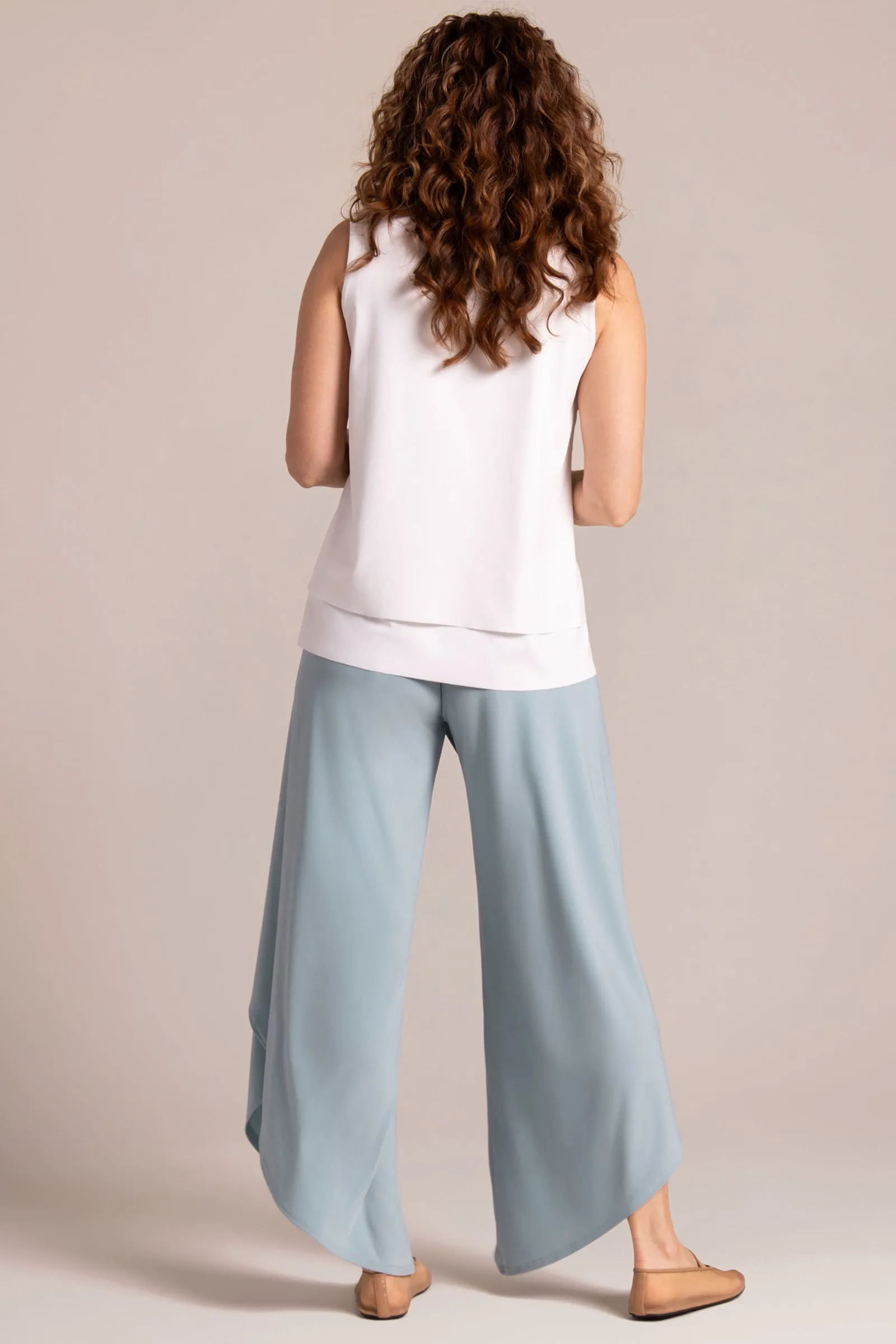 Sleeveless Double Layer Shell | White