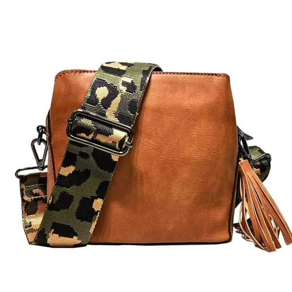 Small crossbody bag W guitar strap triple pockets
